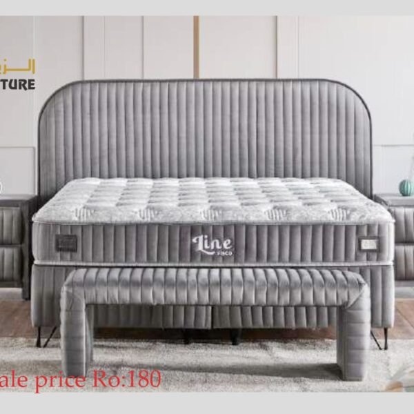 Luxury Vertical Panel Upholstered Bed Set